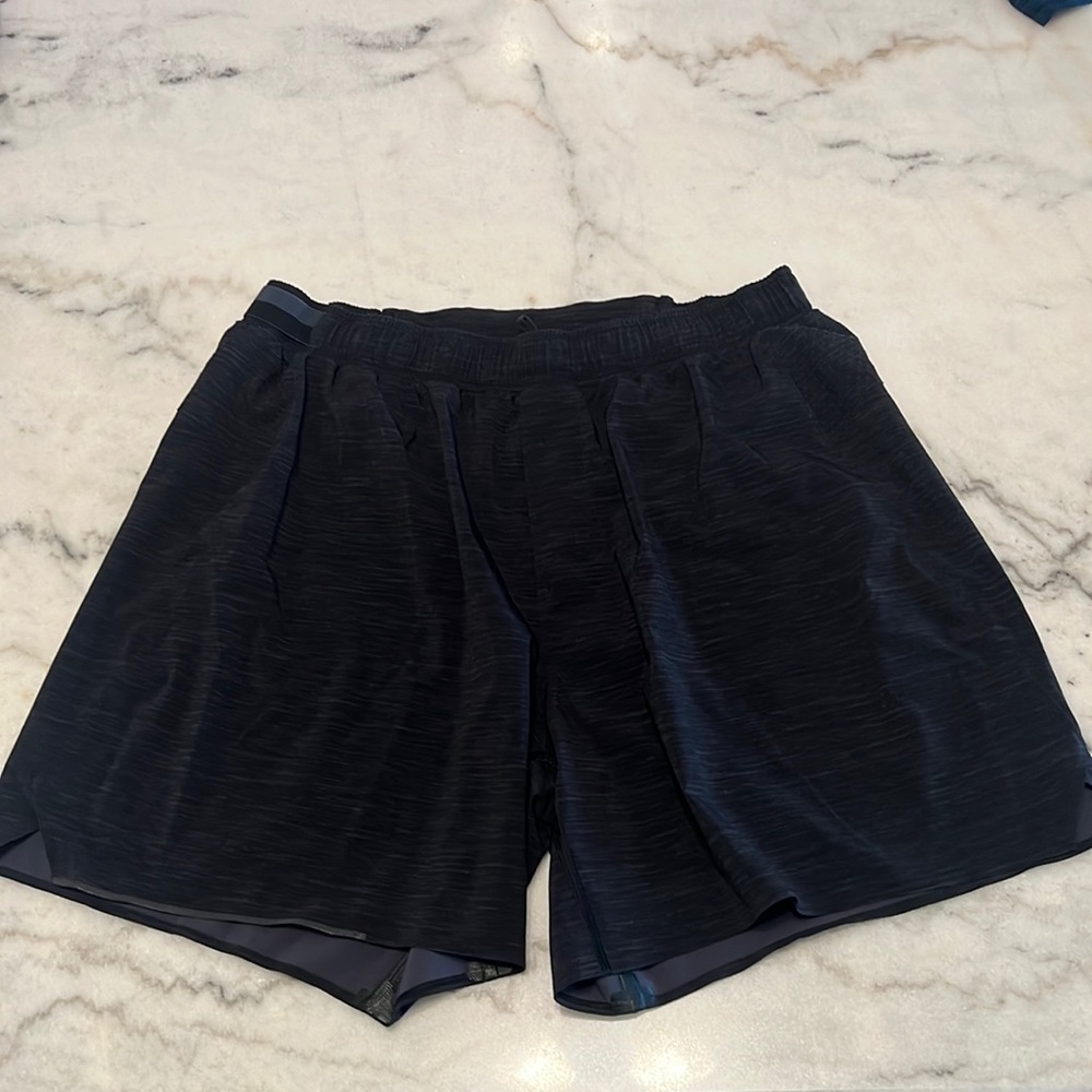 Lululemon 6inch surge shorts size large